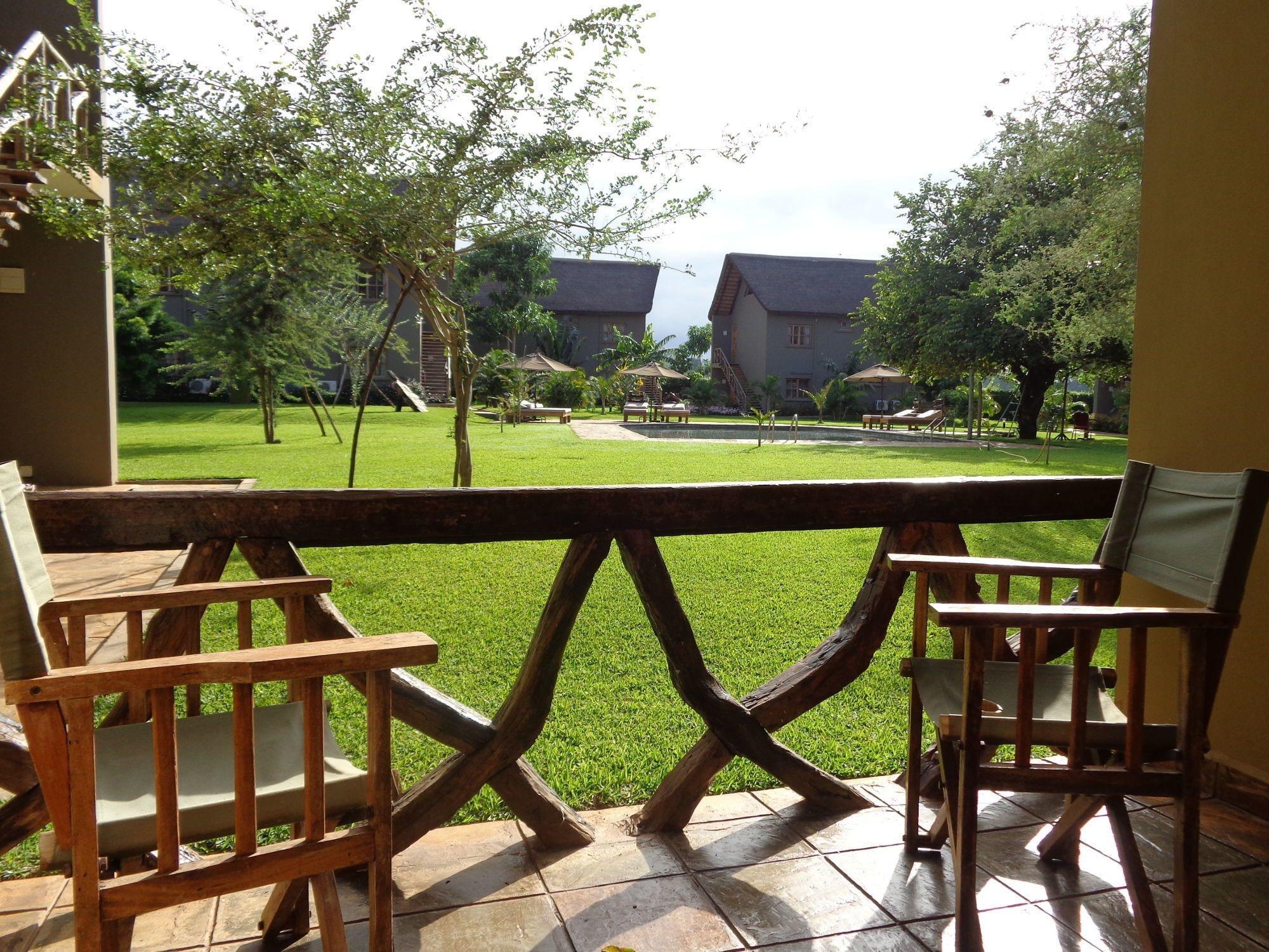 Weru Weru River Lodge Экстерьер фото