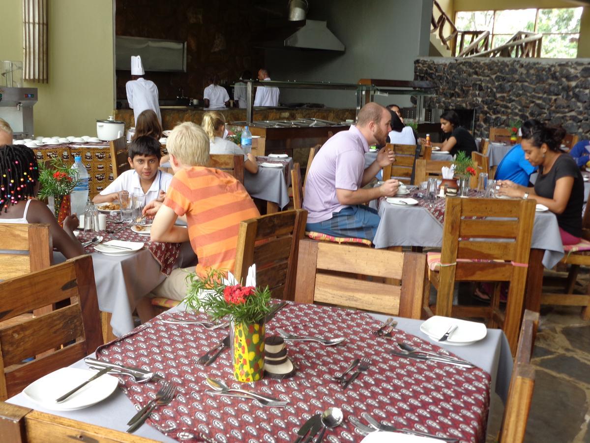 Weru Weru River Lodge Экстерьер фото