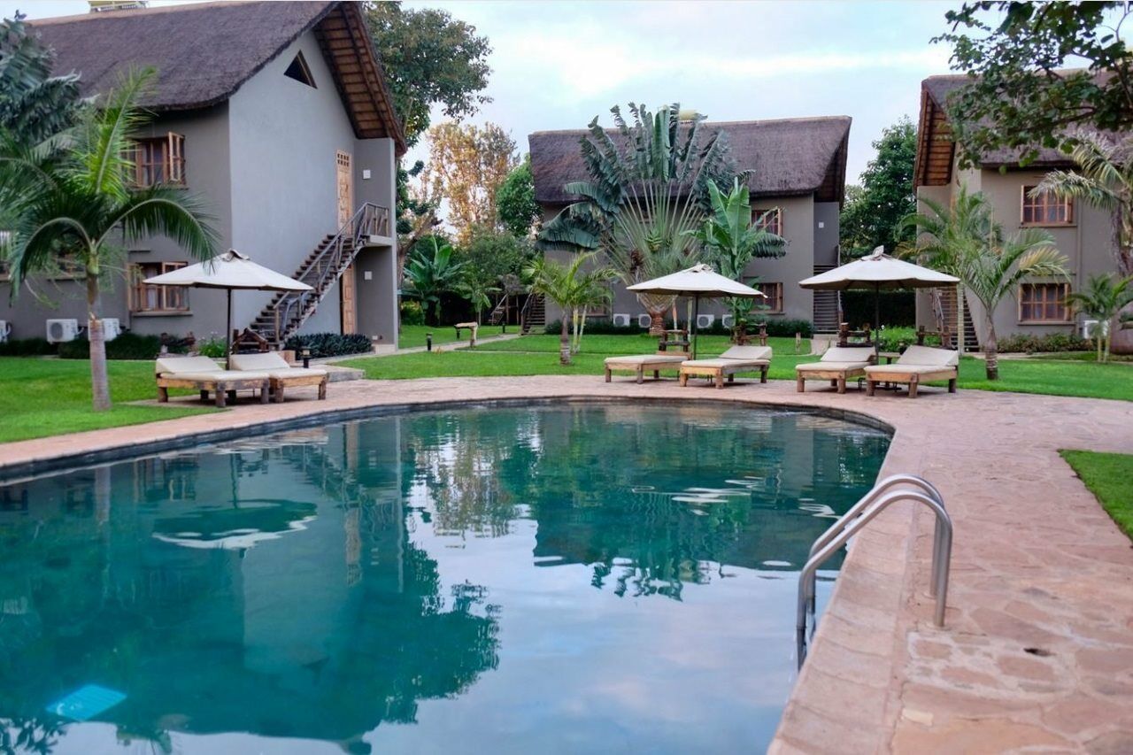 Weru Weru River Lodge Экстерьер фото